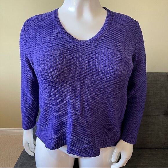 Purple V-Neck Knit Sweater - Picture 2 of 6